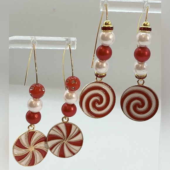 Handmade Jewelry - 2 PAIR PEPPERMINT CANDY PIERCED EARRINGS HANDMADE CHRISTMAS WHITE RED FAUX PEARL